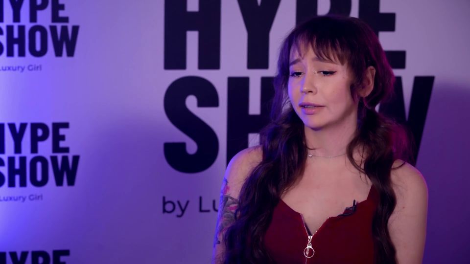 Hype Show Episode  1 Queens Of Cosplay: Purple Bitch , Alicebong , Leah Meow 1080p