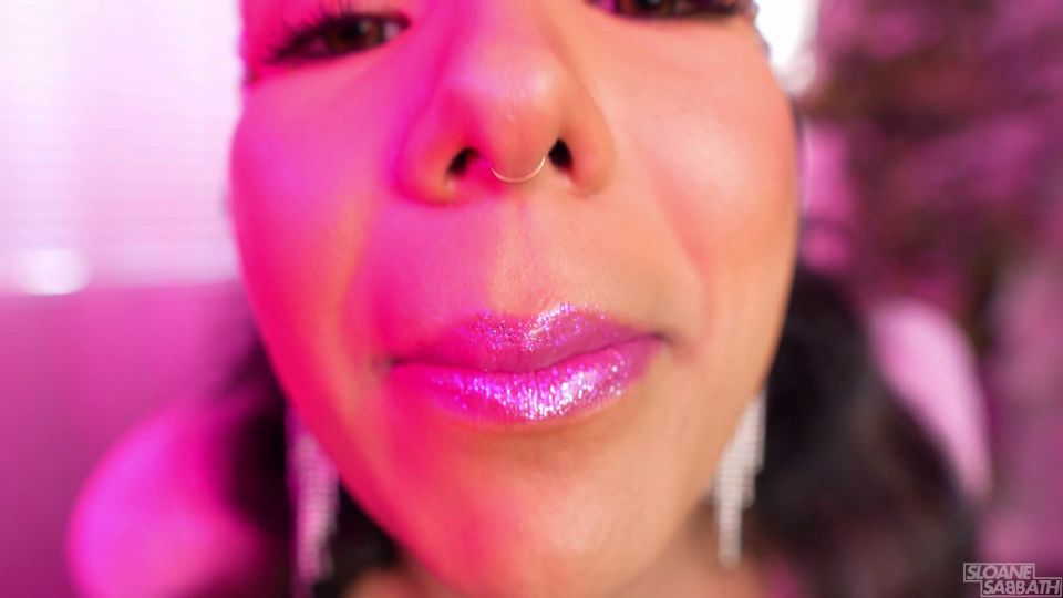 Sloane Sabbath's Siren Vore 4K: Fantasía de Drool y Femdom