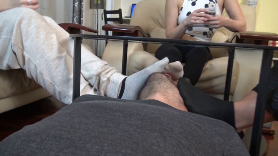 [GetFreeDays.com] Sock sniffing party joi