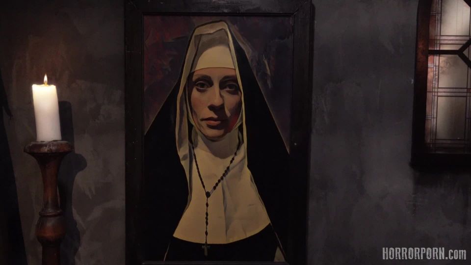 Horror Porn – Damned Nun