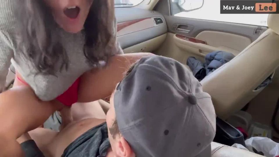 [Amateur] Hot Couple + Cold Car = Best Dick Ride Ever : Mav & Joey Lee