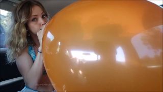 Custom Fetish - Amber Blow Pops 2 in Backseat - Fetish