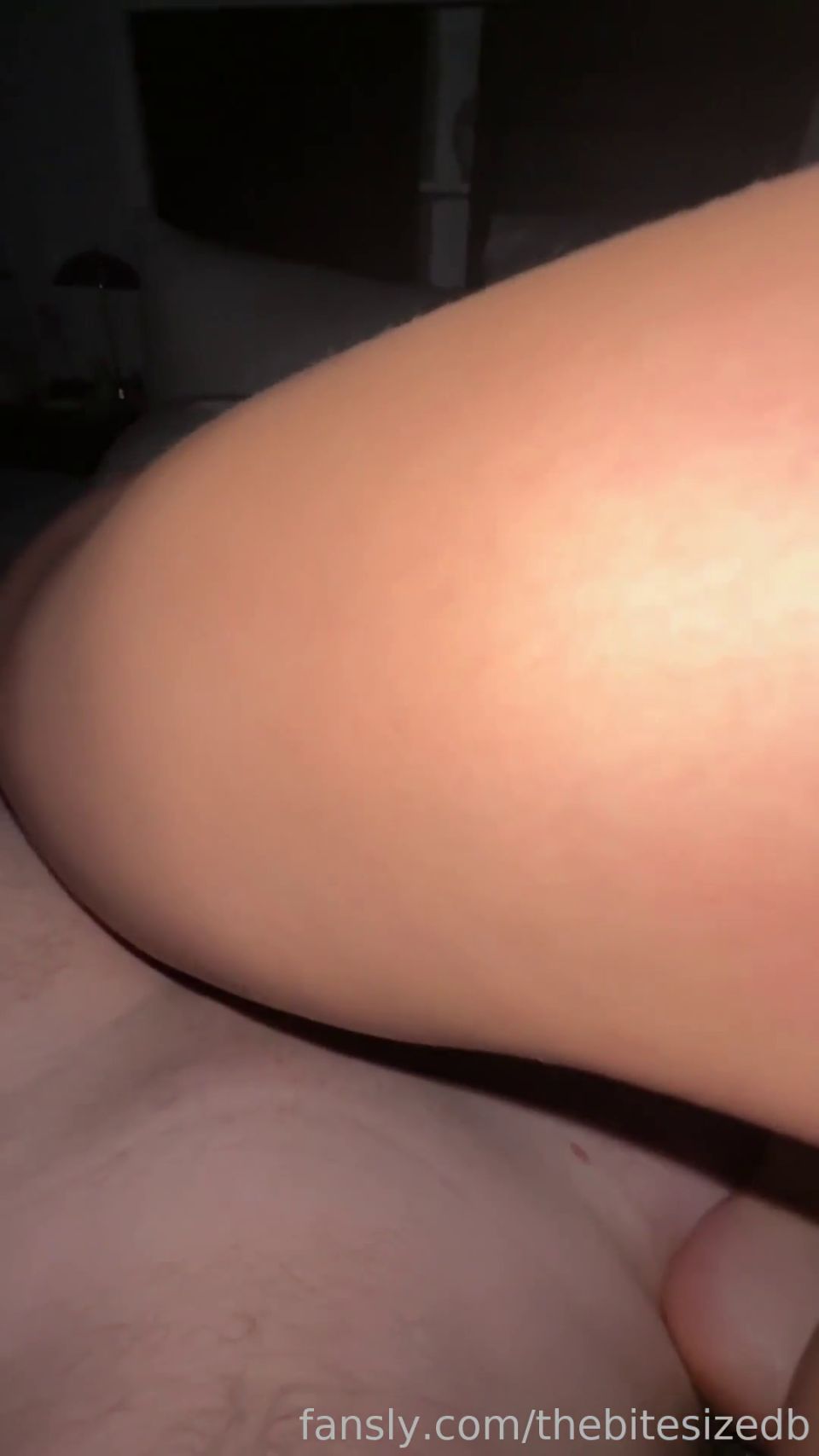 thebitesizedb-fansly 2024-01-02 Voy a ordeñar el esperma de una BBC esta noche BF se va a arruinar en el 1