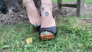 TATIANA - tatianasnaughtytoes () Tatianasnaughtytoes - new emerald green pedicure park mules in the park closeup with my high he 05-09-2020