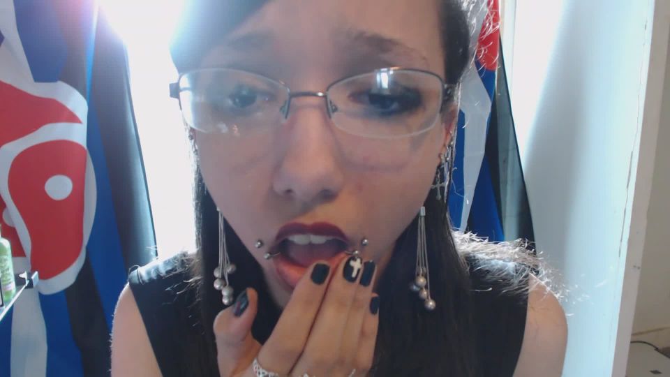 adult xxx clip 3 very amateur Miss Alice the Goth – Smearing Red Lipstick and Wiping It Off, goth on solo female