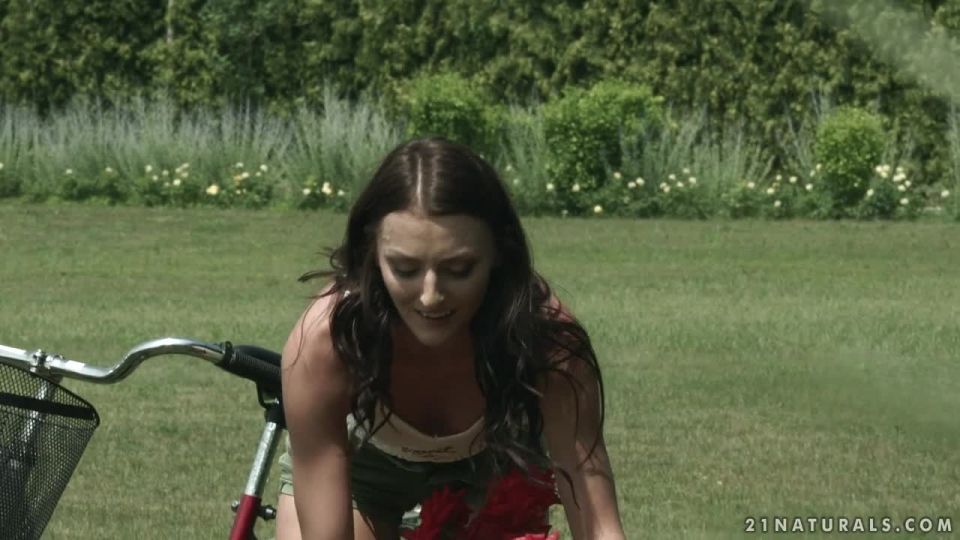 GirlOnABicycle_s01_KatyRose_CharlieDean_