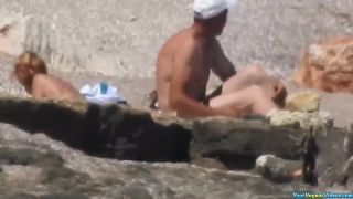 Couple fucking in beach public 