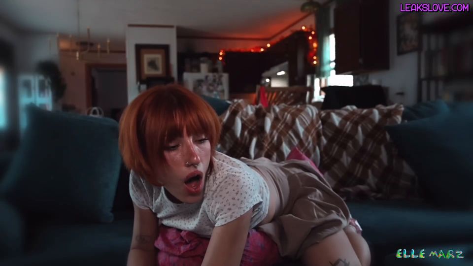 Pov Porn Elle Marz – Papi me escupió Elle Marz