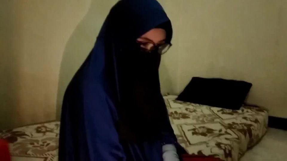 Niqab queen indo project