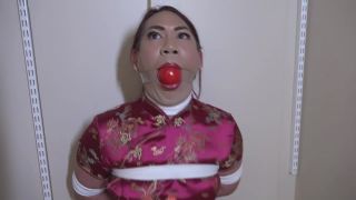 Tranquilos en problemas, Katlyn.