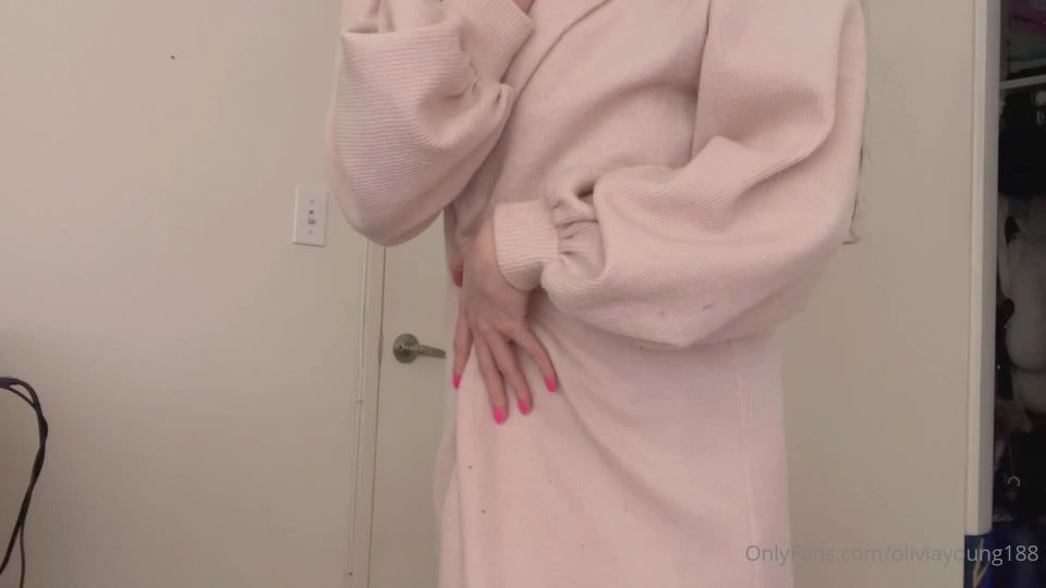 216-oliviayoung188