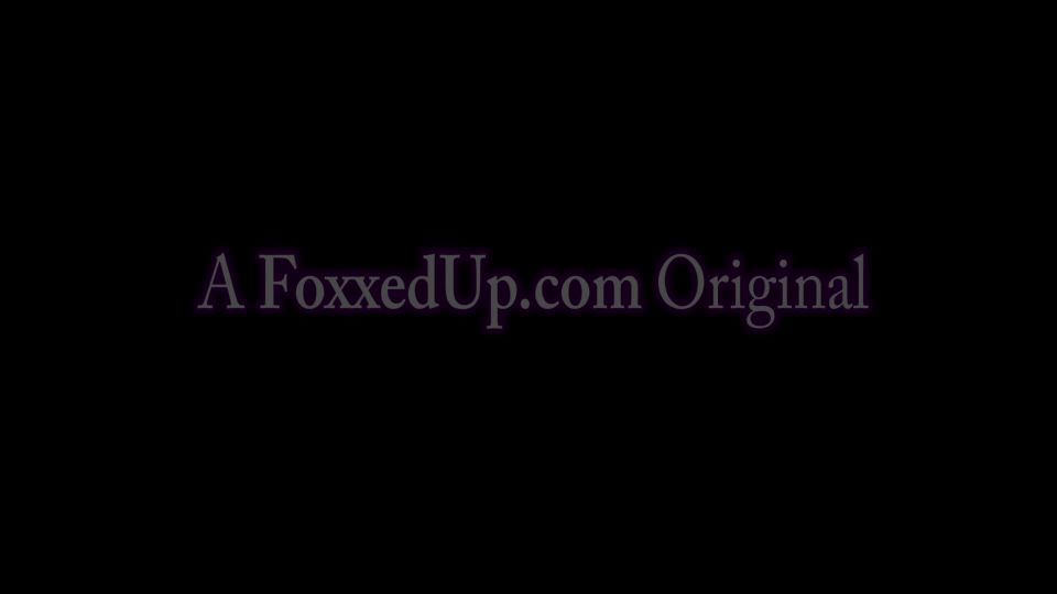 Jenna Foxx - Lucky Fan Rubs Sucks And Worships My Feet