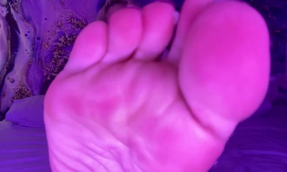 gratis video en línea 14 Perdedor para mis pies divinos, harlow harrison femdom en femdom porno