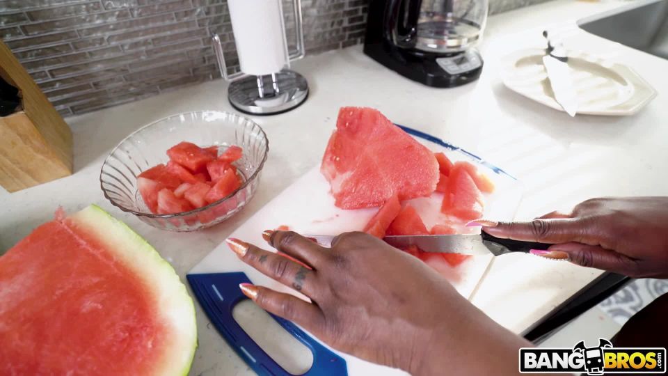 Fuckin' That Watermelon Booty [EBONY PORN Video]