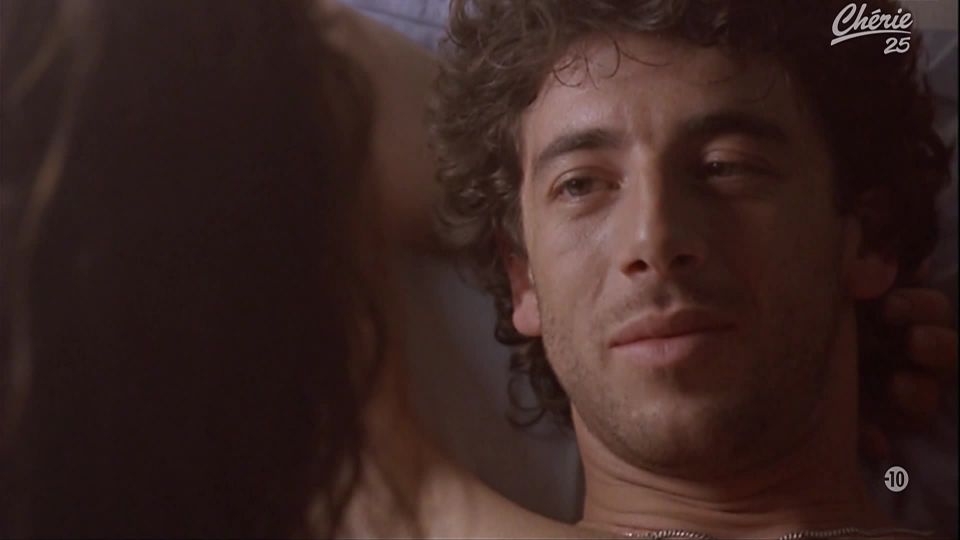 Sandra Speichert, Isabelle Petit-Jacques – Profil bas (1993) HD 1080p - (Celebrity porn)