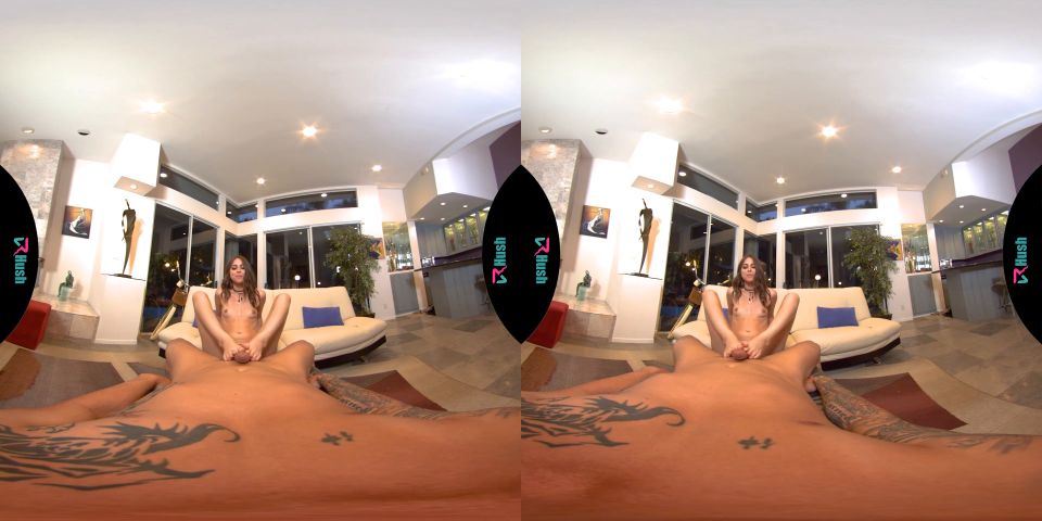 RILEY REID quiere babysit su cock - Gear VR