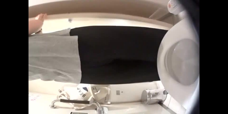 Porn online Uncensored Japanese style toilet – 15283589