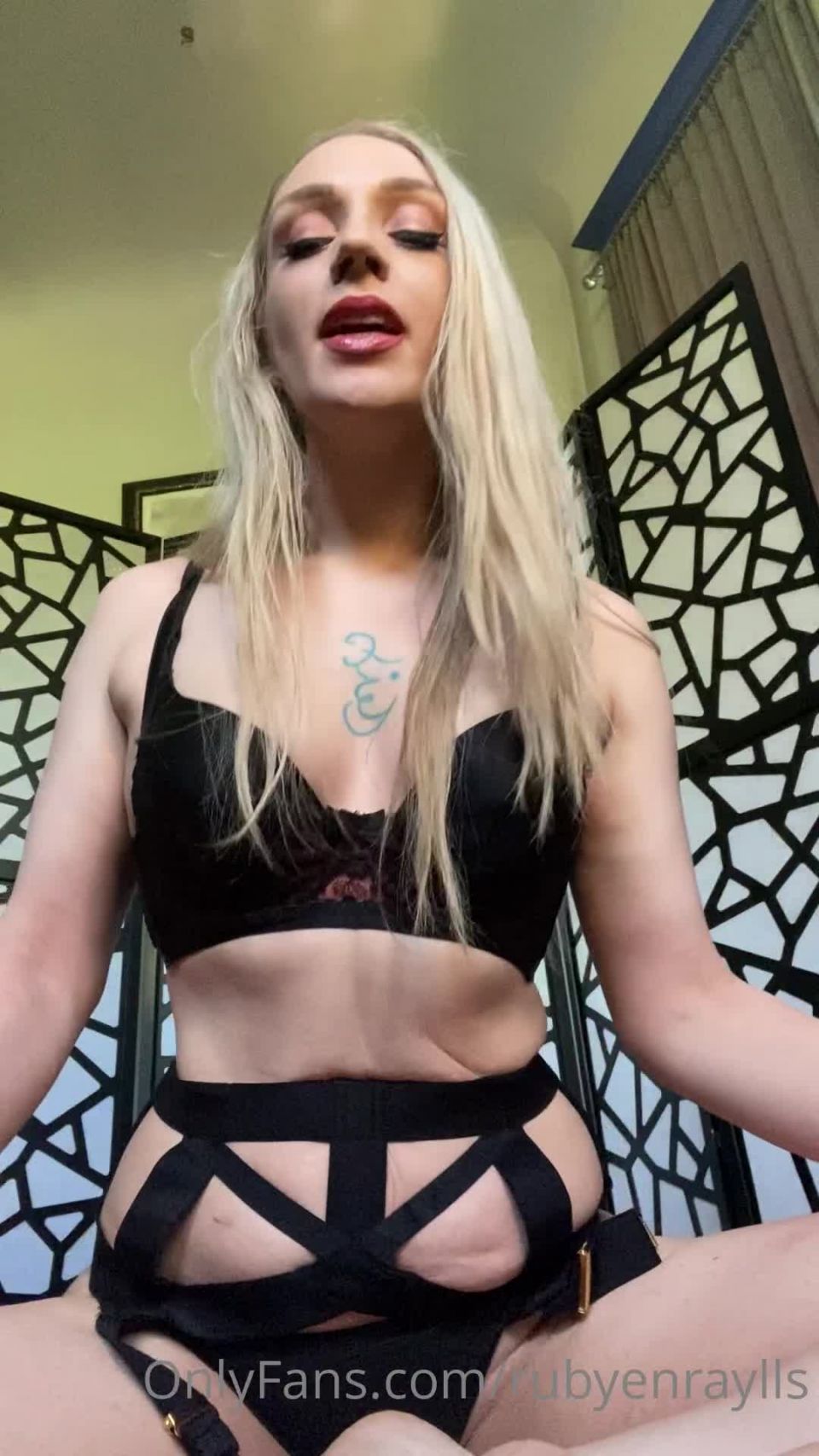 Rubyenraylls - Seattle Dominatrix Rubyenraylls - tarea feliz joroba día que quieres llevar mi collar seguir mis instrucciones 05-08-2020