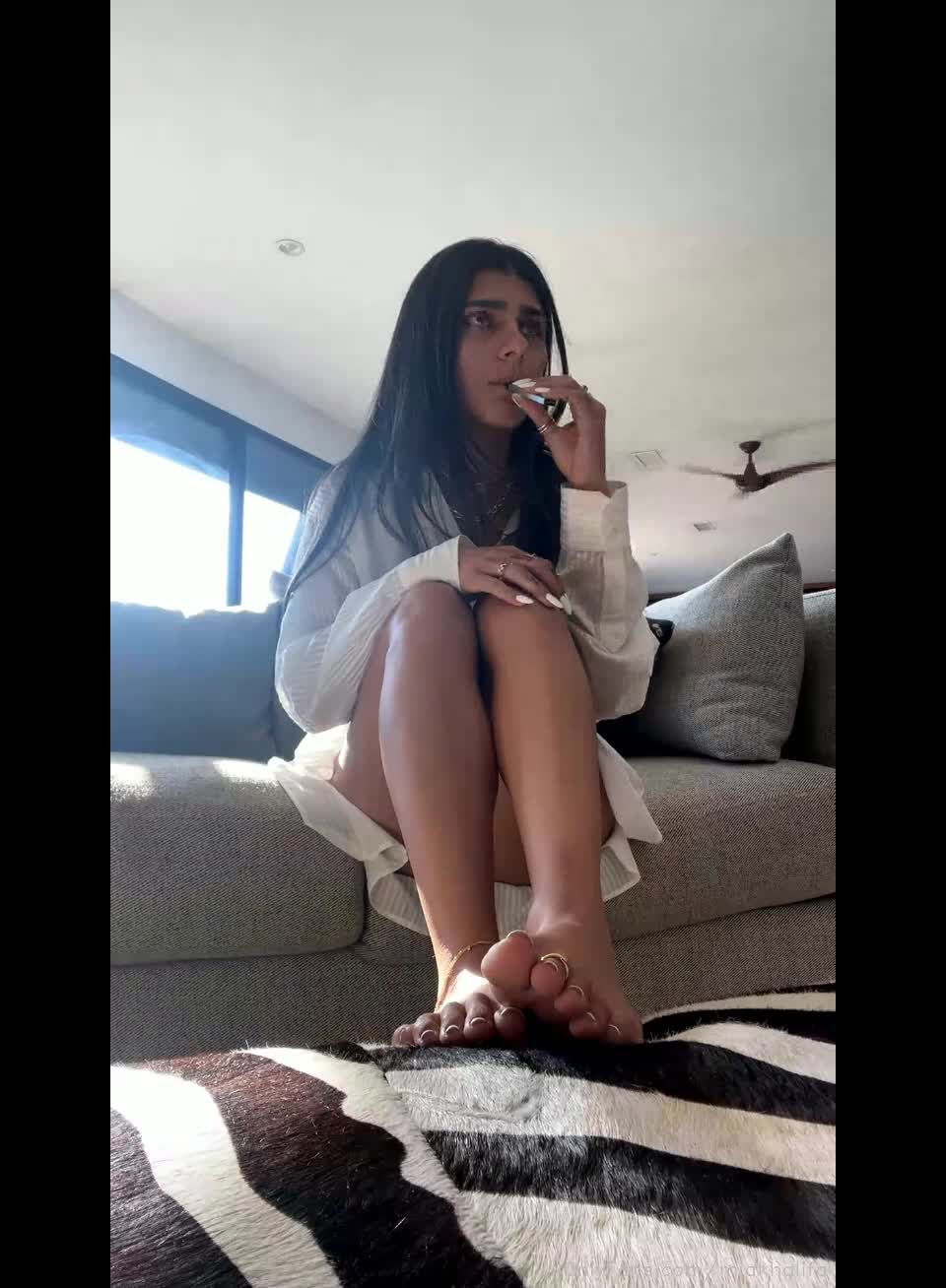 Onlyfans - Miakhalifa - Stream started at      pm FIELD TRIP DAY - 28-06-2021