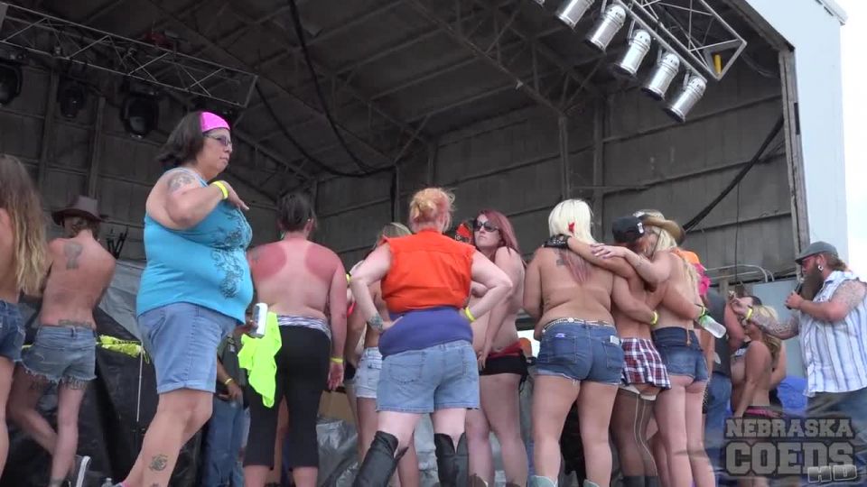 Huge Amateur Wet T Contest At Abate Of Iowa 2016 Public!