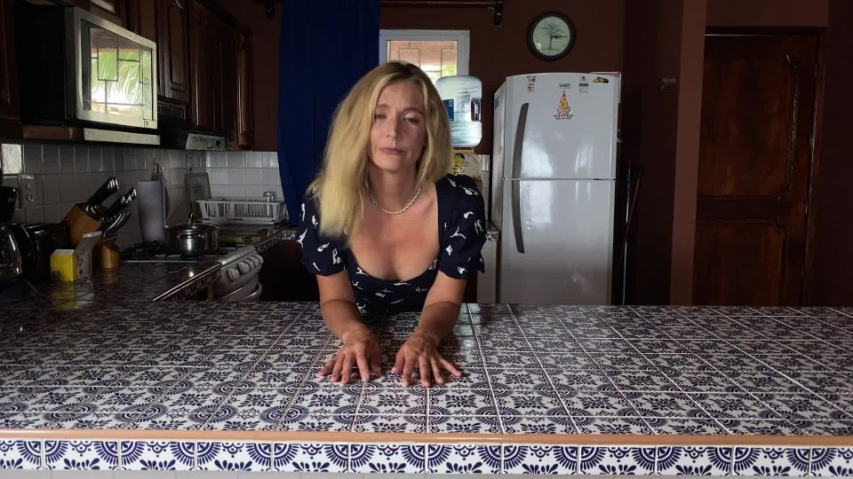 Mona Wales - Fucking Your Mom in the Kitchen - Milf