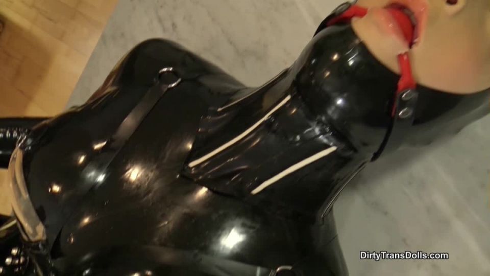 adulto xxx clip 14 DirtyTransDolls - Fetish Liza - Látex mariquita sissy entrenamiento etapa 5-2 - fetiche - fetiche porno pisotea fetiche