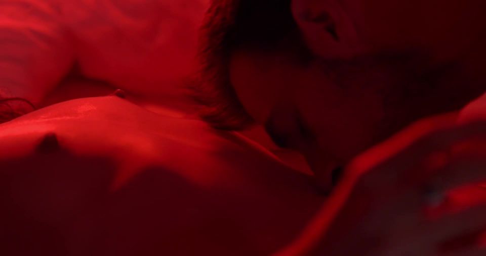 Eloise Valli - Folle d&#039;amour (2017) HD 1080p - (Celebrity porn)