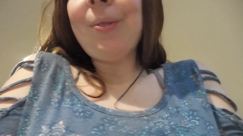 M@nyV1ds - MelanieSweets - Burping and tits fetish