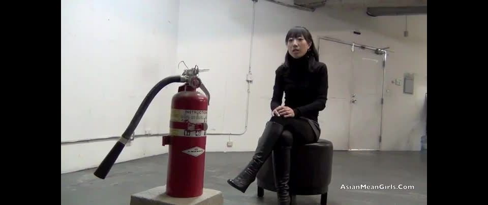 Asian Mean Girls: You Must Suffer For Your Art Starring Miss Kiko Foot!