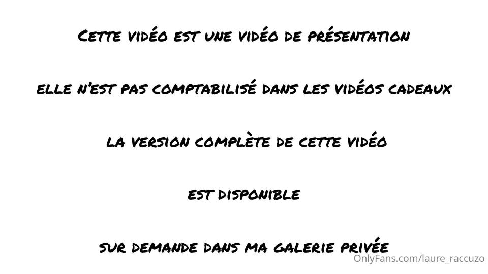 Laure raccuzo () Lendemain de soire je me reveille sur le canap avec lun de mes amis h du mat dj rveille je suis sur mon tlphone et lui se rveille avec une gaule bien raide en saperc