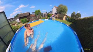 Laura_Rose - Spa im Pool - FullHD 1080P
