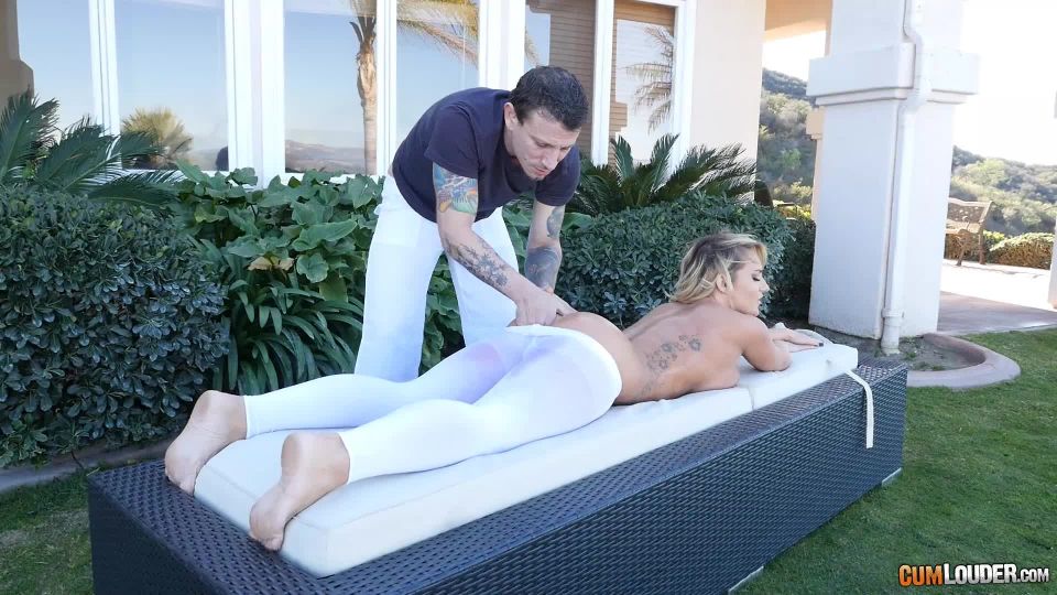 Cali Carter CumLouder - Cali Carter's Massage Squirt
