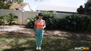 Raee Ripley - Undercover Freak Download New Porn Video Fa...