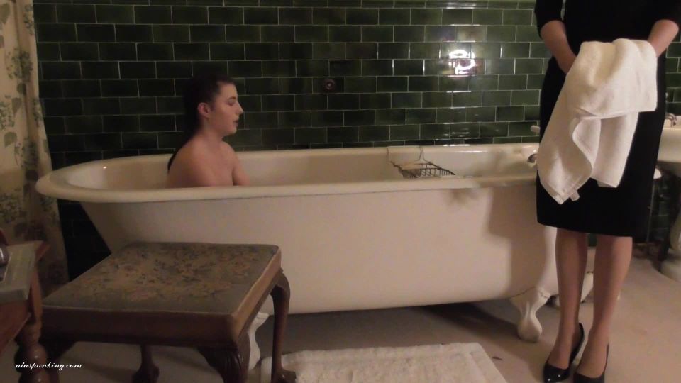 video en línea para adultos 7 Georginas Mouthsoaping – Miss Mallory, Georgina sobre la familia de la femdom escolar