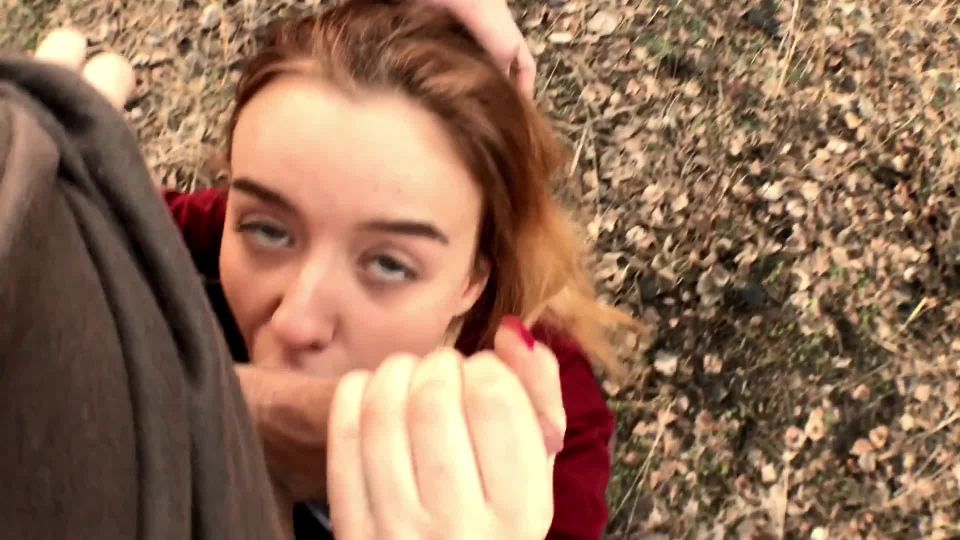 Outdoors in the forest sucks my dick - Blowjob