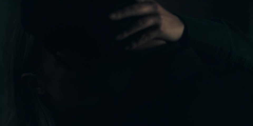 Elisabeth Moss - The Handmaid&#039;s Tale s02e02 (2018) HD 1080p - (Celebrity porn)