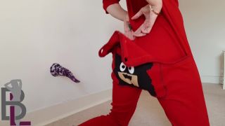 Onlyfans - Belle Lou - bellelouThat bum flap had to come in handy - 27-03-2020