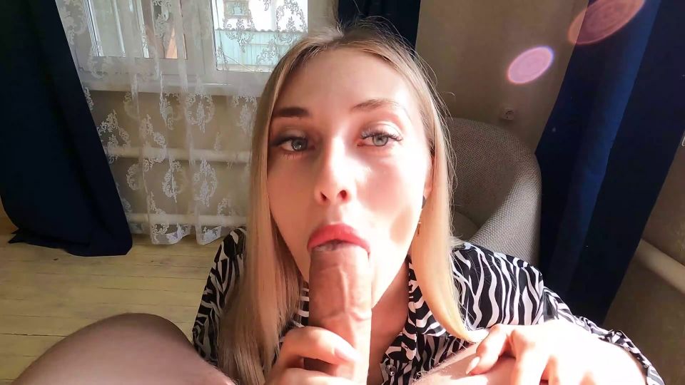 Belovefree - City Babe Gets Fucked In The Village Full HD