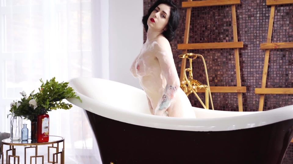 free porn video 6 Miss Ellie Mouse – Foam Bath for the Goddess | lace/lingerie | femdom porn jessica bangkok femdom