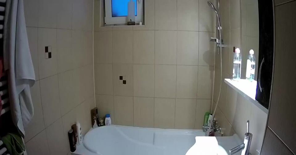 Voyeur - Home shower hidden cam - voyeur - voyeur 