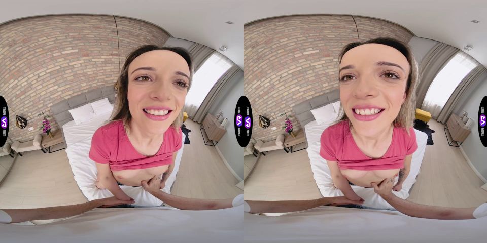 Cleaning the flat and dick - Smartphone VR