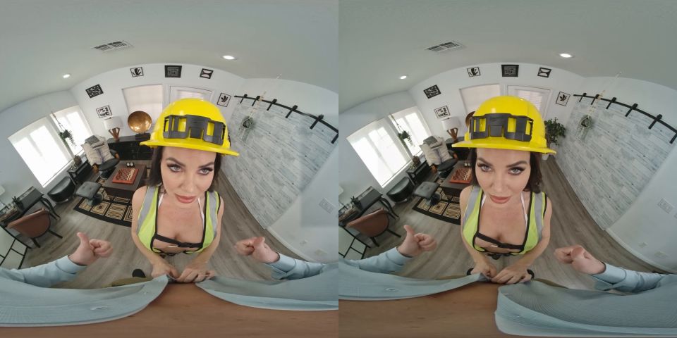 Electrician Girl Savanah Storm - Smartphone VR