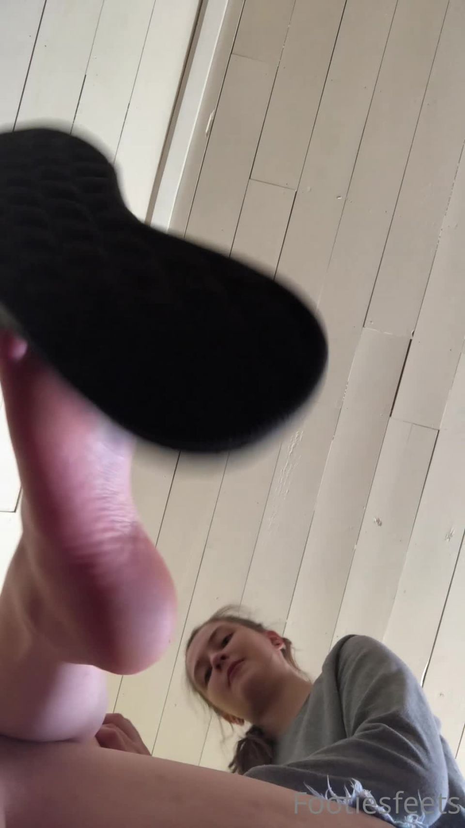 footiesfeets  GIANTESS POV on feet porn 