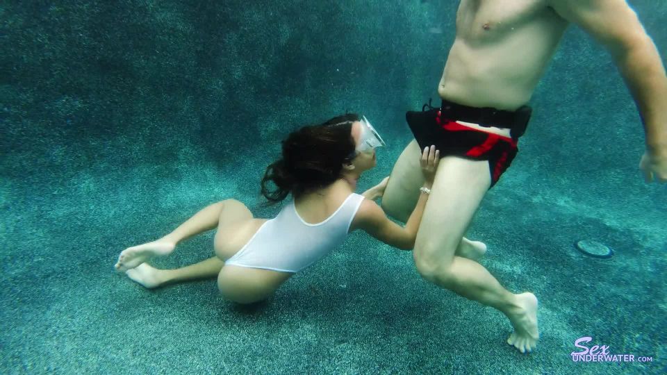 SexUnderwater e1139 Ravishing Rachel pt 1 (mp4)