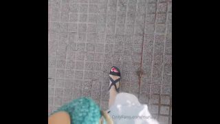 Nuria - feetvampire () Feetvampire - caminando por la urbe 27-08-2020