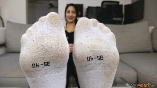 video 22 pies checos – 04-19-2020 Katka M. – Pies desnudos y zapatos y calcetines en los pies fetiche pie jada stevens porno