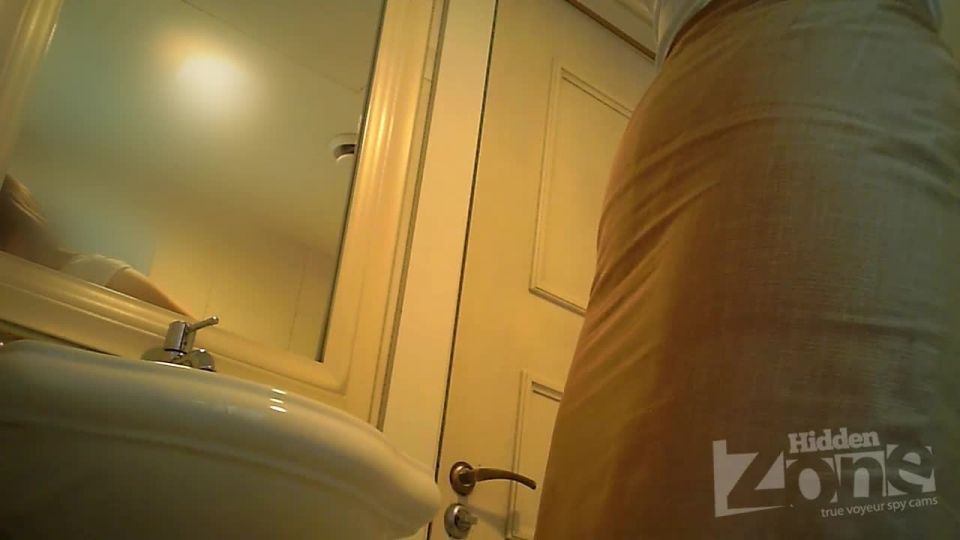 Hidden-Zone Toilet – hz Wc2909,  on voyeur 