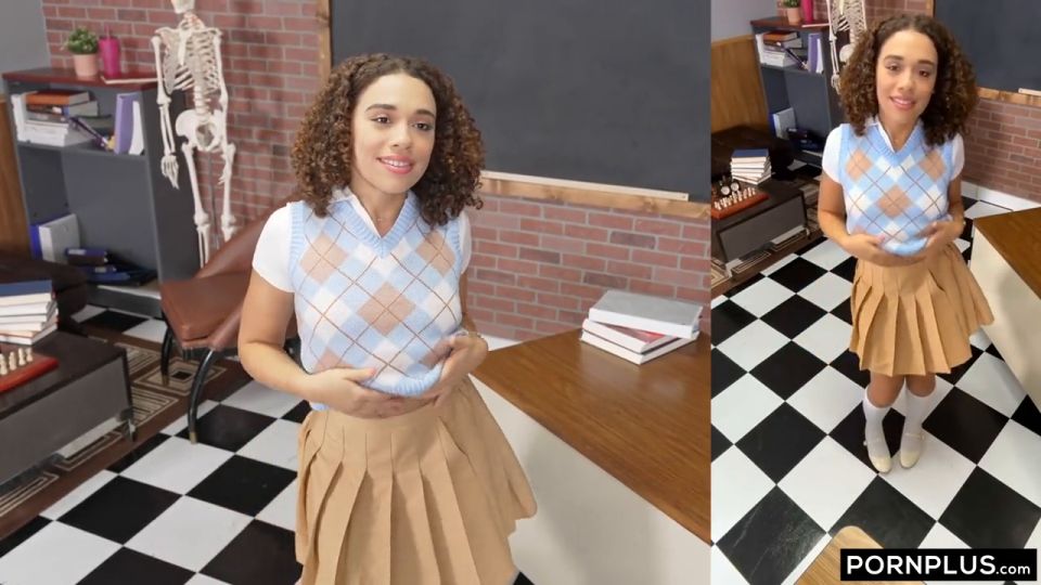 Video Willow Ryder : Caught In Class 720p HD