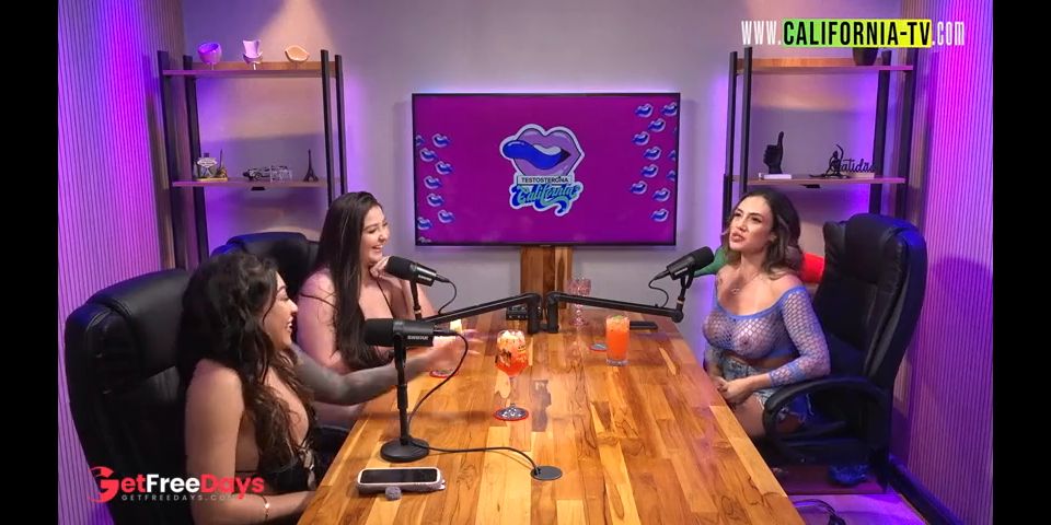 Sexy Fat Girl And Naughty Japanese Girl Make Out On The Podcast