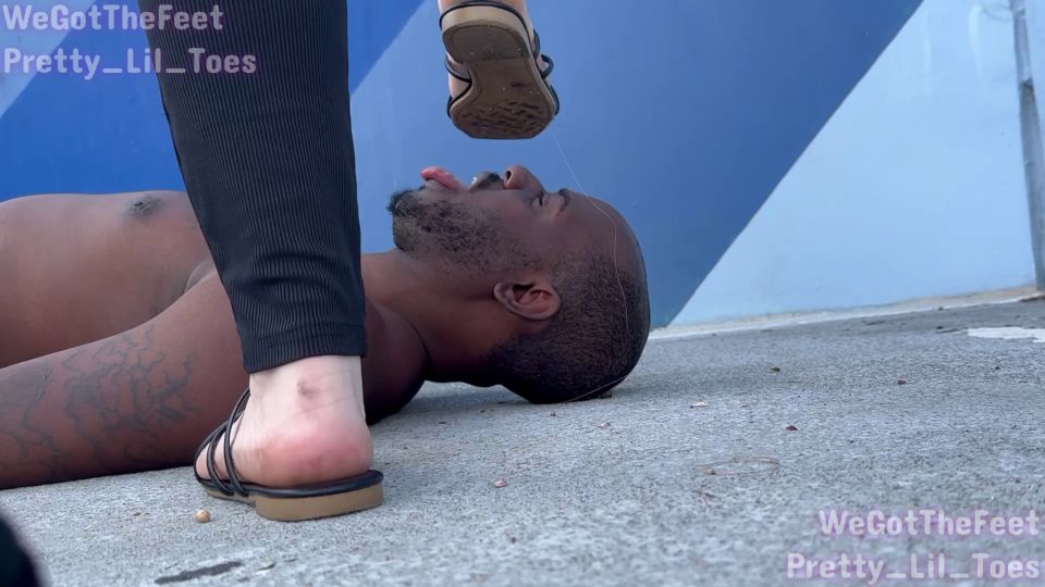 xxx video 8 Wegotthefeet – Clean My Shoes In Public Bitch Vol.7 Fv - footworship - fetish porn francesca le femdom